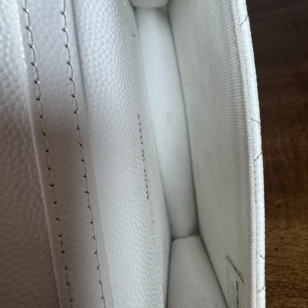 CHANEL White Caviar Leather cardholder on chain - Picture 9 of 15